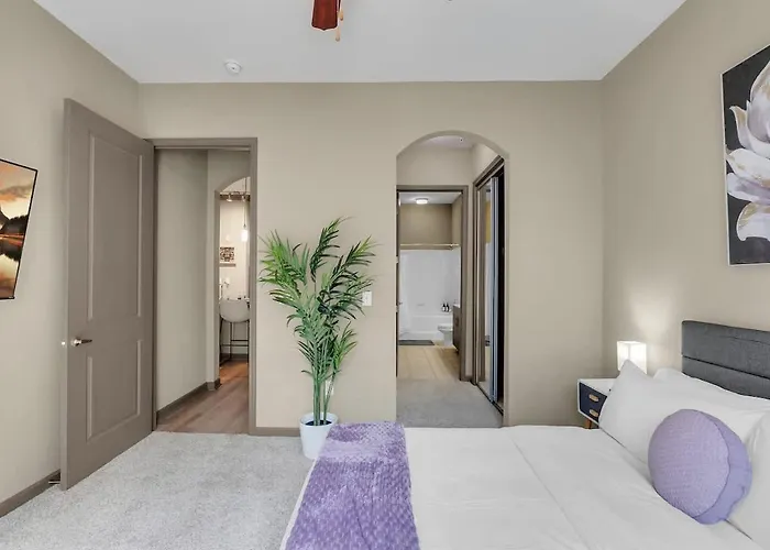 Chic 2br- Pool,gym,pkng,near Bok Ctr&arts Dstrct Tulsa