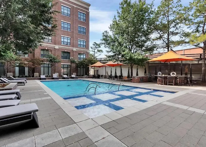 Chic 2br- Pool,gym,pkng,near Bok Ctr&arts Dstrct Tulsa